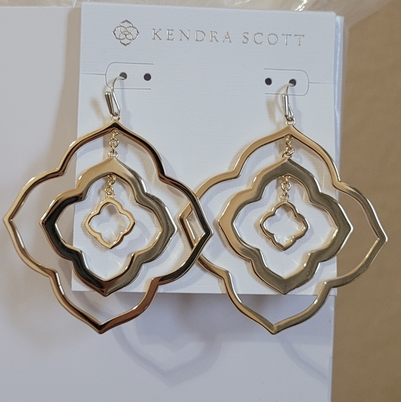 KENDRA SCOTT LARGE LOGO STATEMENT EARRINGS GOLD - Picture 2 of 9
